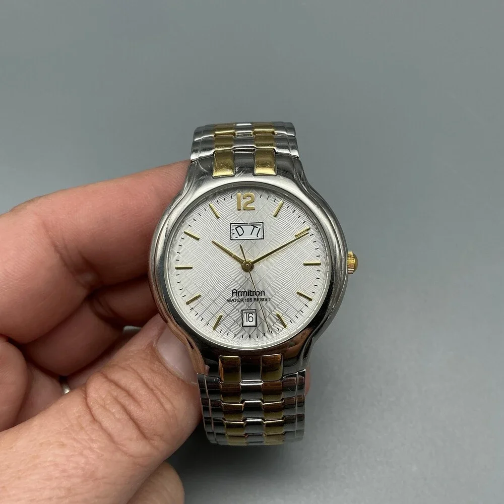 Armitron Mens Watch 35mm Silver Gold Two Tone Day Date 20/1730-1 New Battery